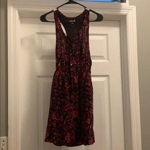 A red dress with flowers! only worn once! Size:M